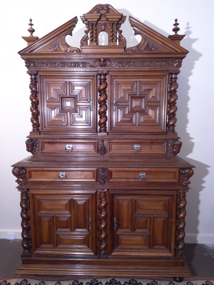 Buffet 2 Body In Walnut D Louis XIII Period